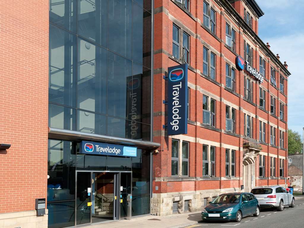 Travelodge Hotel Macclesfield Central Екстериор снимка